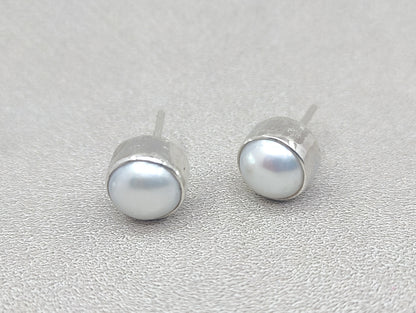 Pearl Earring, Sterling Silver Pearl Earring, Birthstone Earring, Zodiac Earring, Round Pearl Studs, Soliatire Jewelry, Silver Women Jewelry