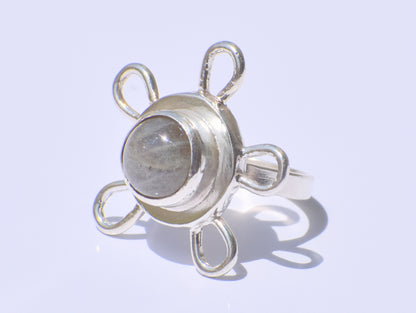 Labradorite Ring, Round Labradorite Ring, Flower Design Ring, Zodiac Ring, Healing Gemstone, Boho Ring, Anniversary Gift, 925 Silver Jewelry